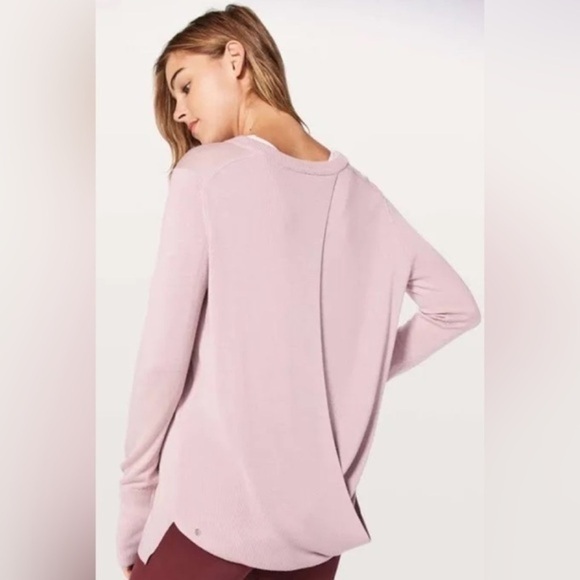 LULULEMON Bring It Backbend Sweater Porcelain Pink Size 4 EUC - Picture 1 of 4